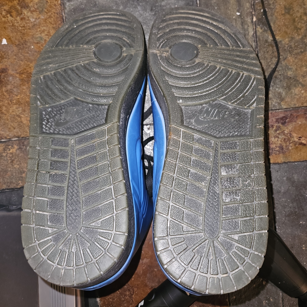 Men's Blue Basketball Shoes - Picture 8 of 8